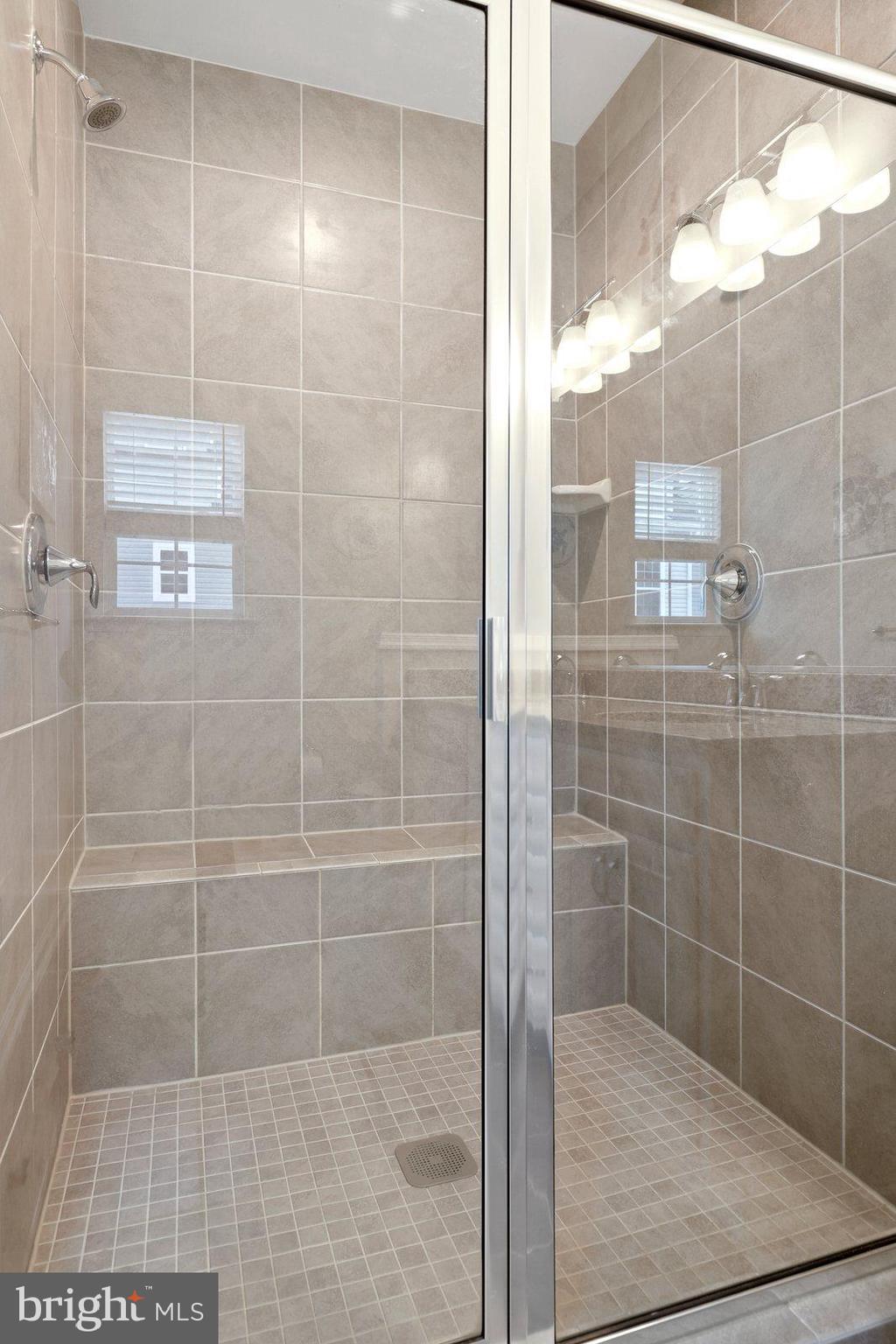 2520 Debert Circle Hanover, MD 21076 - Photo 14 of 44