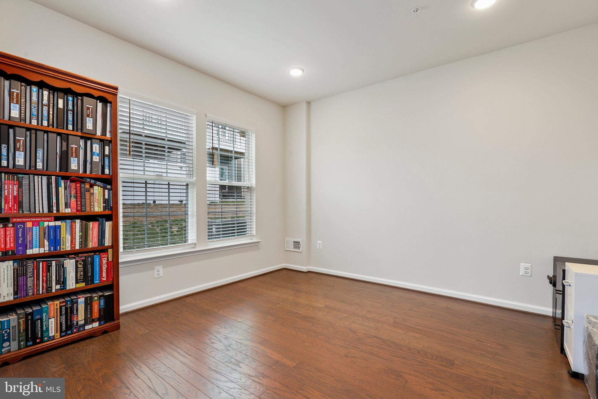 2520 Debert Circle Hanover, MD 21076 - Photo 21 of 44