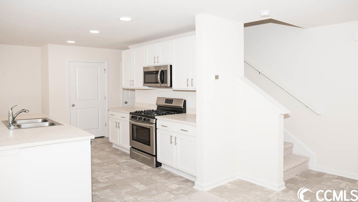 843 67th Avenue North Myrtle Beach, SC 29572 - Photo 5 of 40