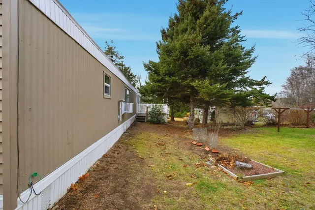 $174,900 | 1 Willow Circle, Brimfield, MA 01010