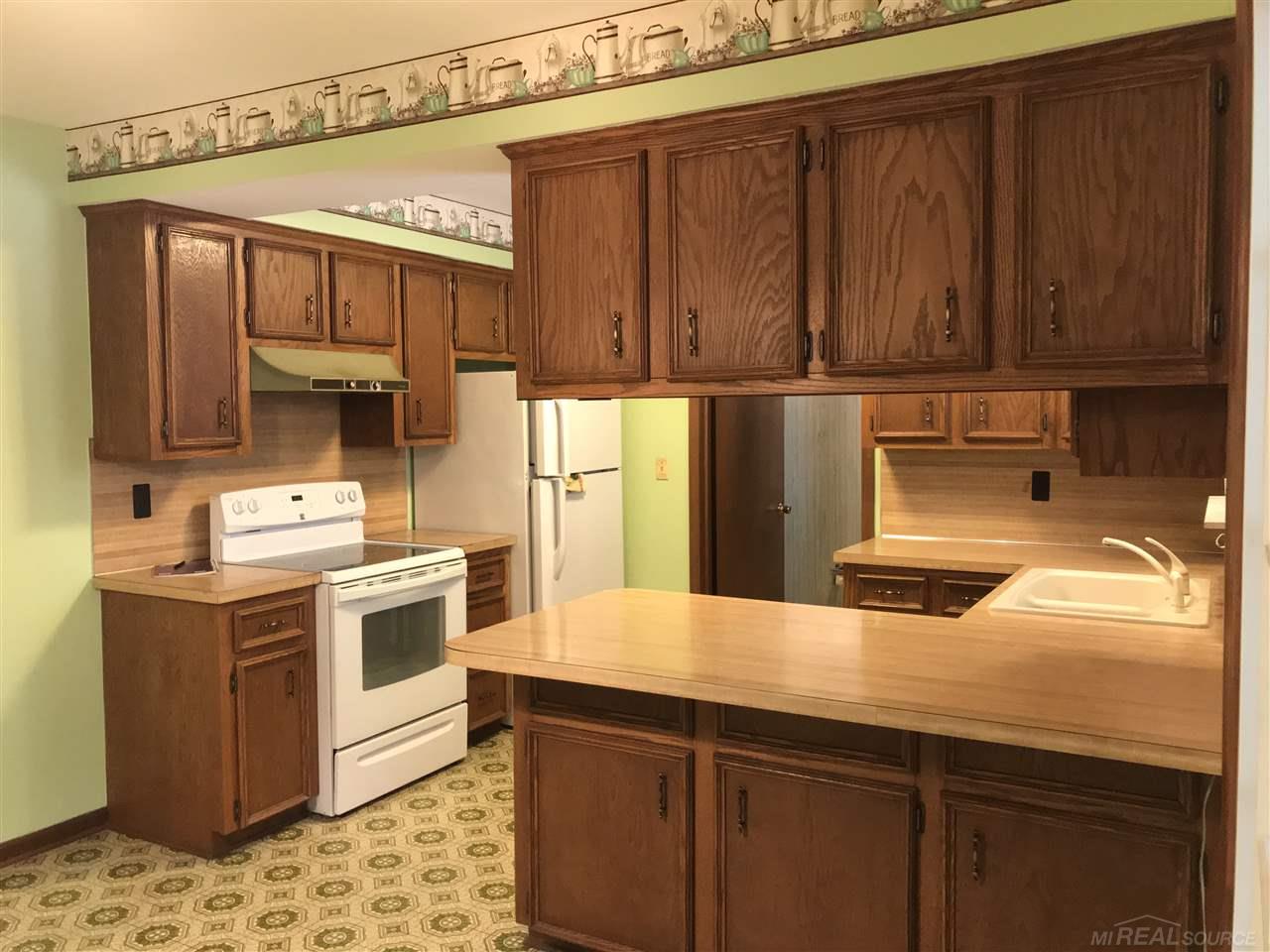1617 Palms Road Columbus, MI 48063 - Photo 24 of 55 31370529-23.JPG