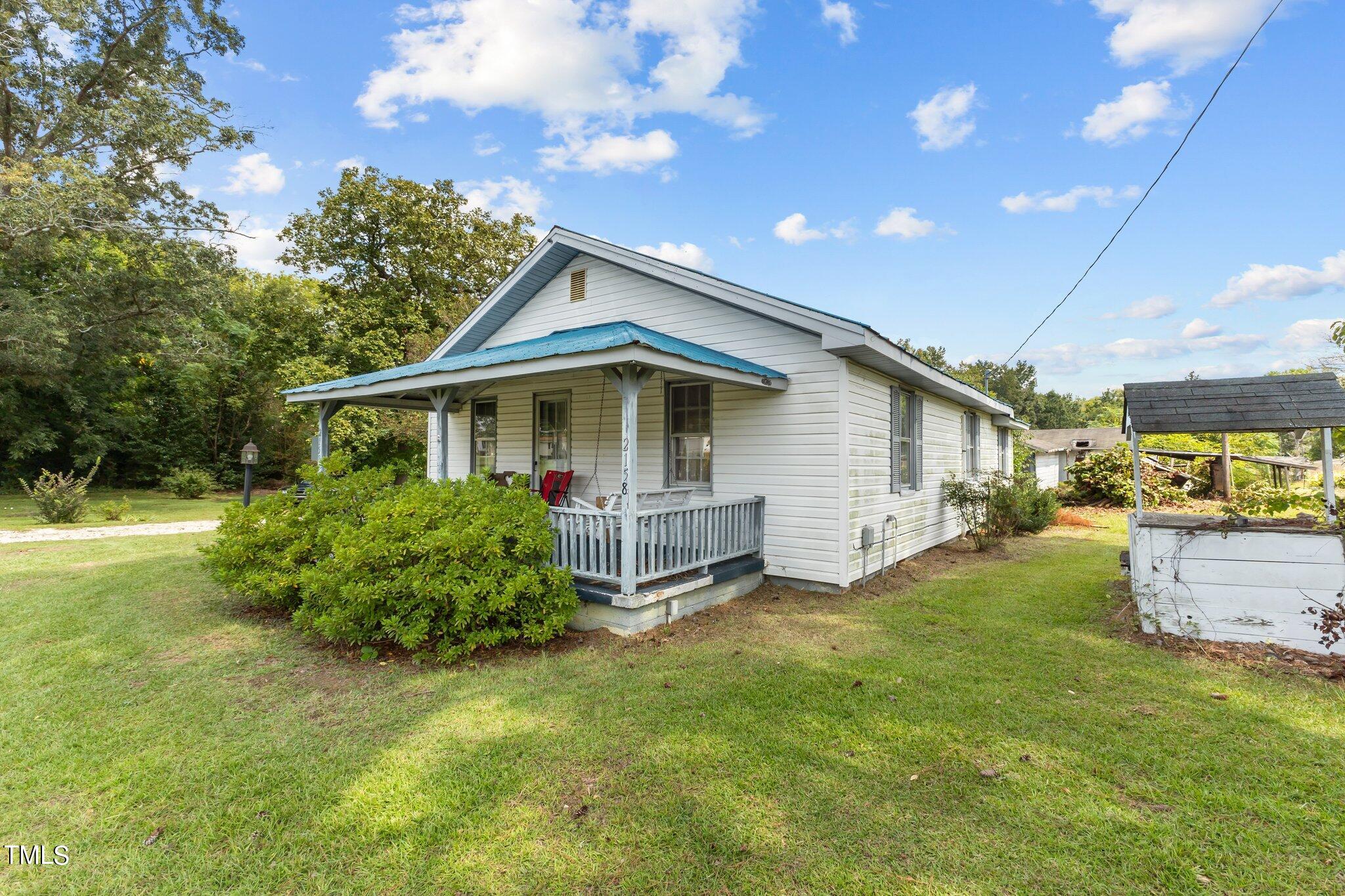 2158 Erwin Chapel Road Dunn, NC 28334 - Photo 3 of 22 15-web-or-mls-AZ3A1922