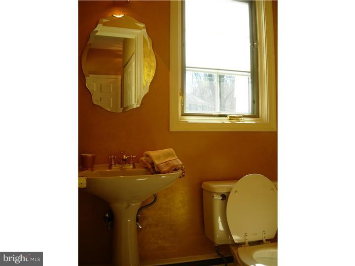 946 Hobbs Road Radnor, PA 19087 - Photo 14 of 20 Bathroom