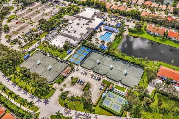 $285,000 | 9589 Shadybrook Drive, Unit 201, Boynton Beach, FL 33437