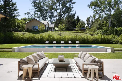 $17,999,999 | 5287 Round Meadow Road, Hidden Hills, CA 91302