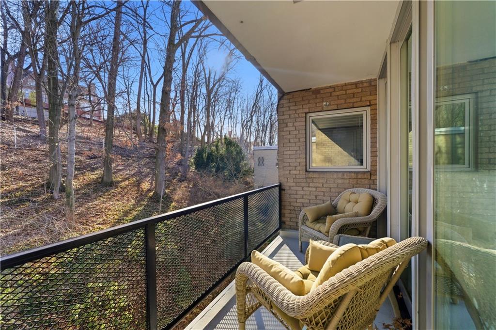 5100 Fifth Avenue, Unit 506 Pittsburgh, PA 15232 - Photo 14 of 23