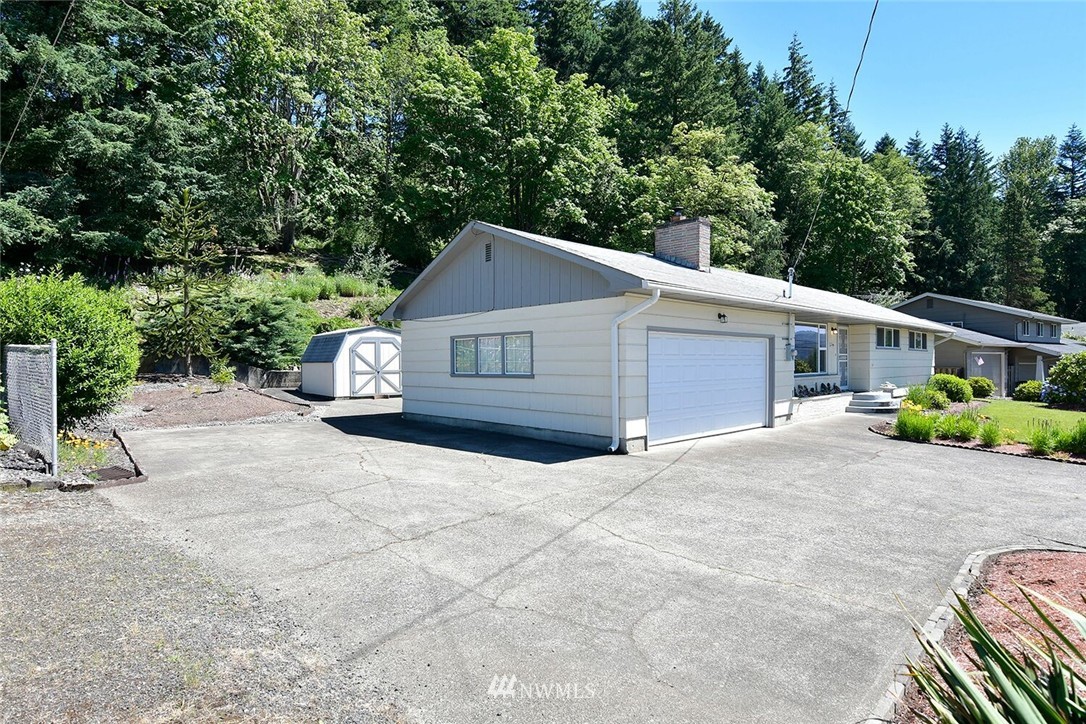 2140 Cascade Way Longview, WA 98632 - Photo 3 of 15 Gallery Image 3
