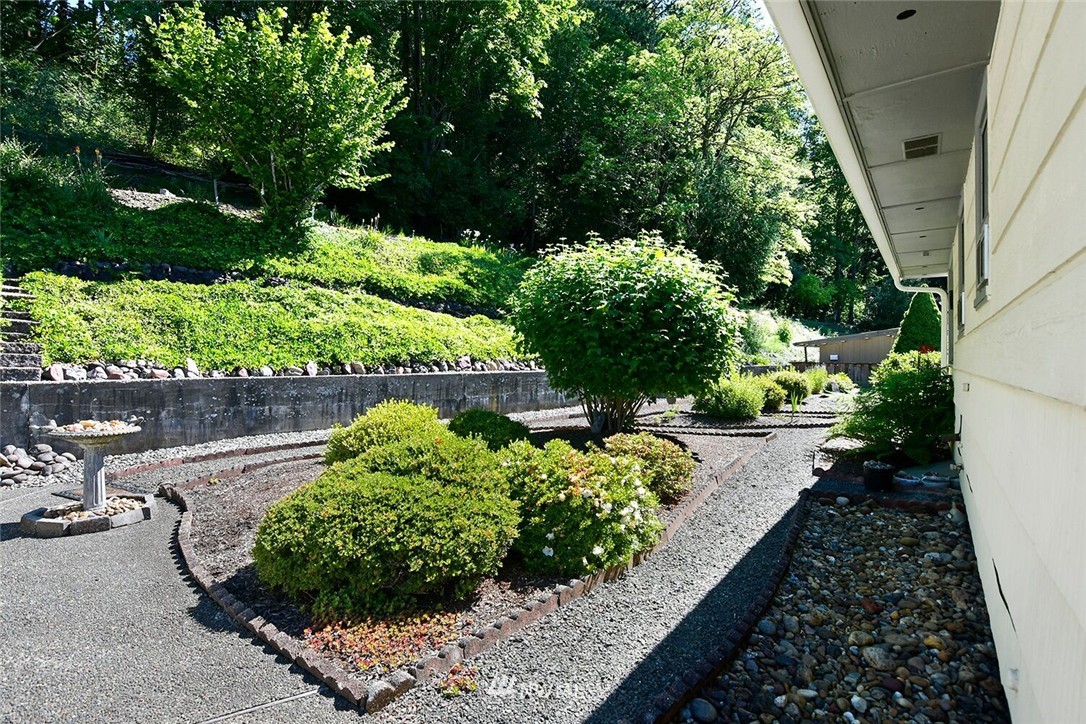 2140 Cascade Way Longview, WA 98632 - Photo 5 of 15 Gallery Image 5