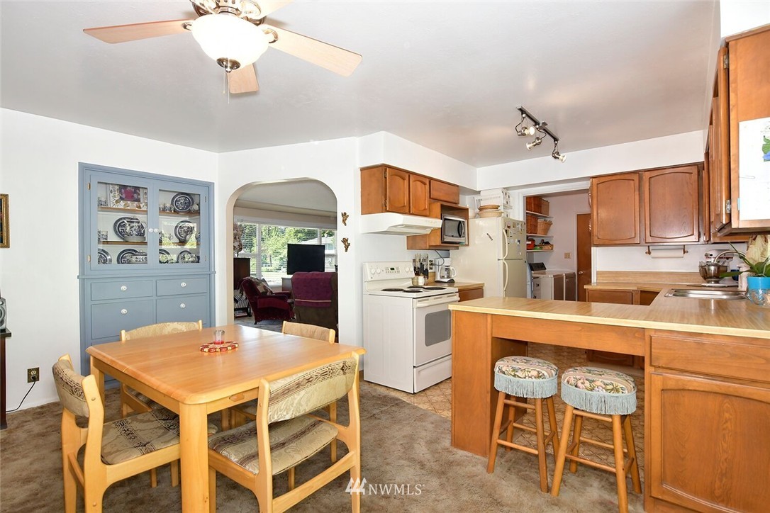 2140 Cascade Way Longview, WA 98632 - Photo 8 of 15 Gallery Image 8