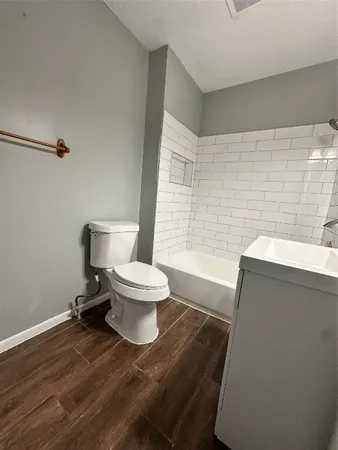 $2,300 | 335 Bayou Drive, Channelview, TX 77530