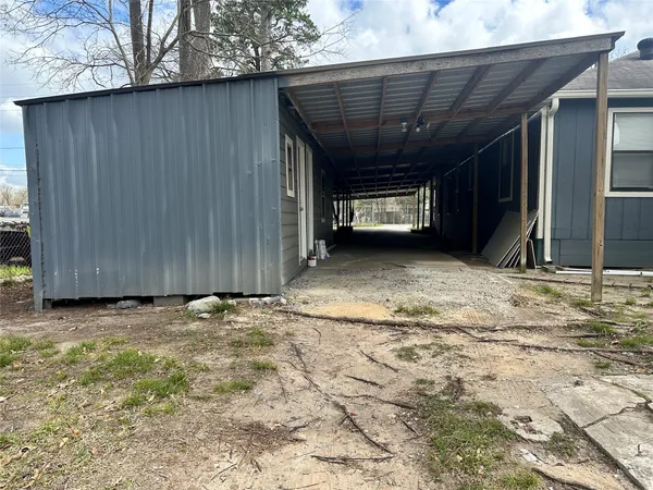 $2,800 | 335 Bayou Drive, Channelview, TX 77530