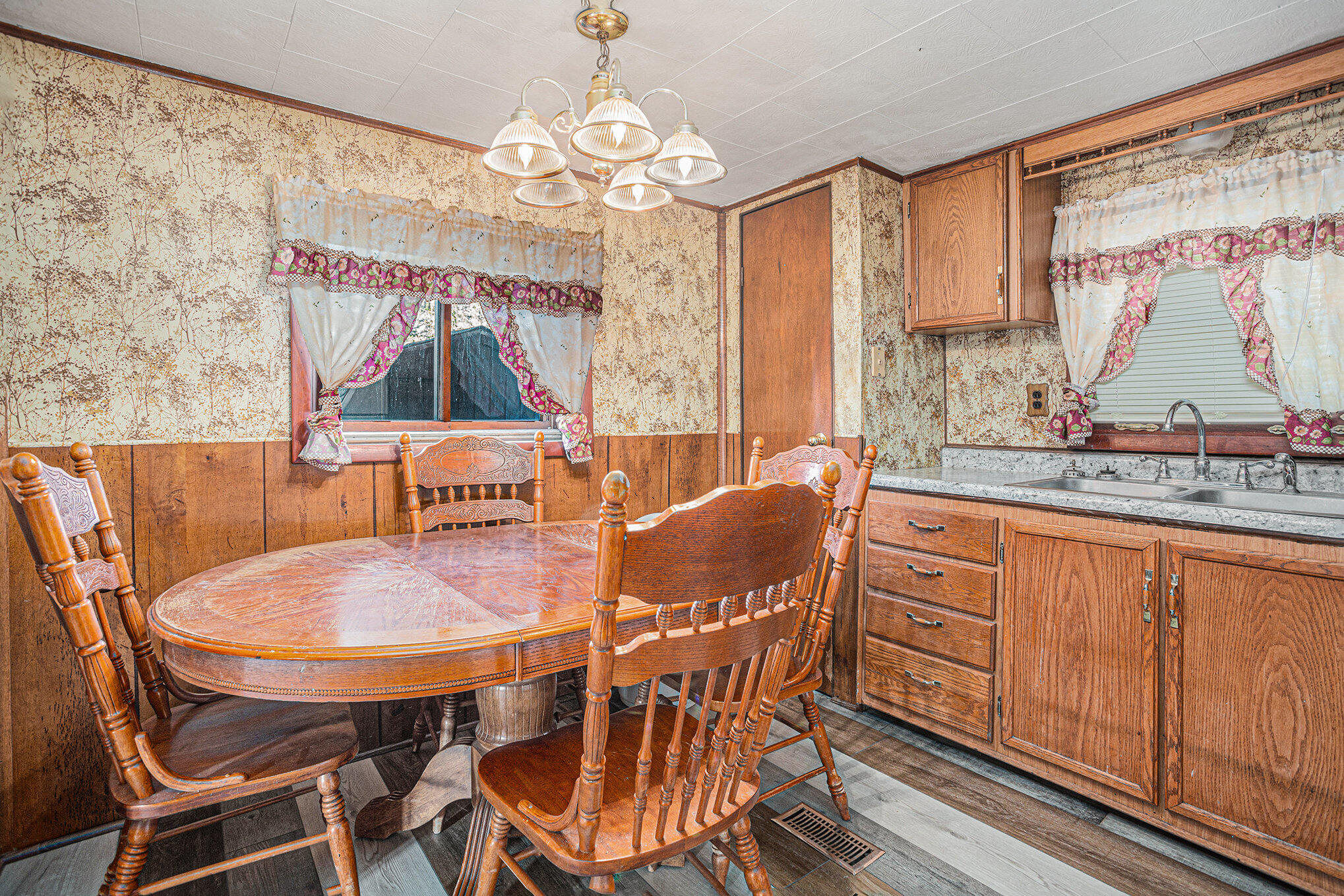 1631 North Greenville Road Stanton, MI 48888 - Photo 9 of 17 009_8l9a2829_277