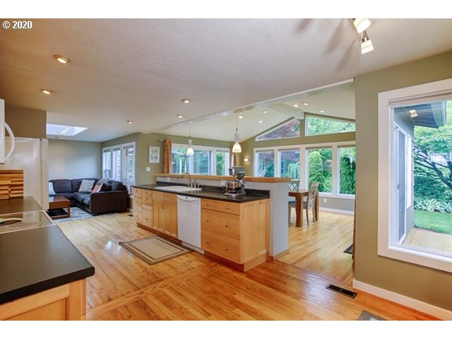 4765 Gardner Road Southeast Salem, OR 97302 - Photo 17 of 32 Gallery Image 17