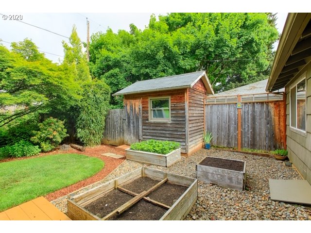 4765 Gardner Road Southeast Salem, OR 97302 - Photo 3 of 32 Gallery Image 3