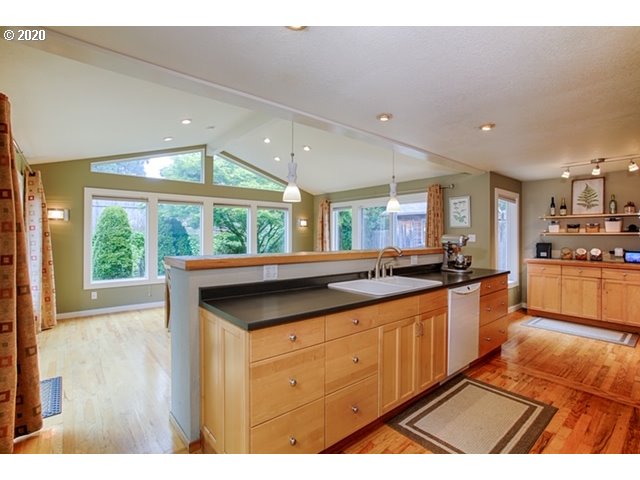4765 Gardner Road Southeast Salem, OR 97302 - Photo 25 of 32 Gallery Image 25