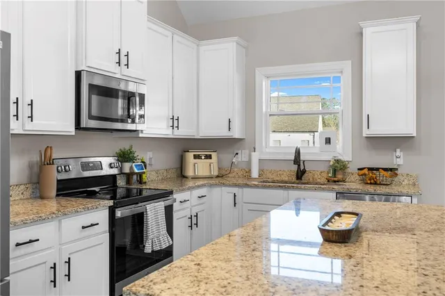 $395,500 | 3 Misty Oaks Lane Northeast, Rome, GA 30165