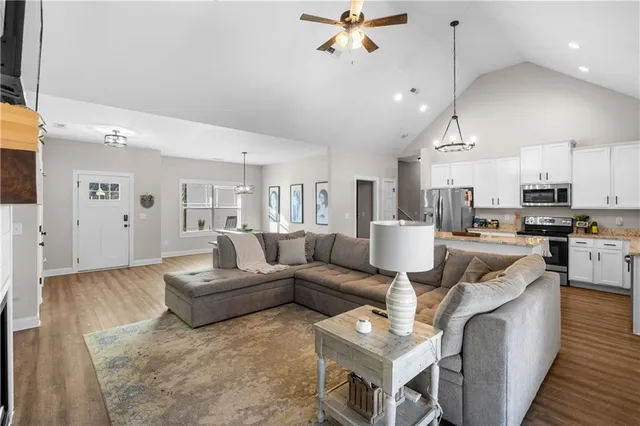 $395,500 | 3 Misty Oaks Lane Northeast, Rome, GA 30165