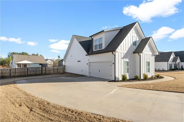 $395,500 | 3 Misty Oaks Lane Northeast, Rome, GA 30165