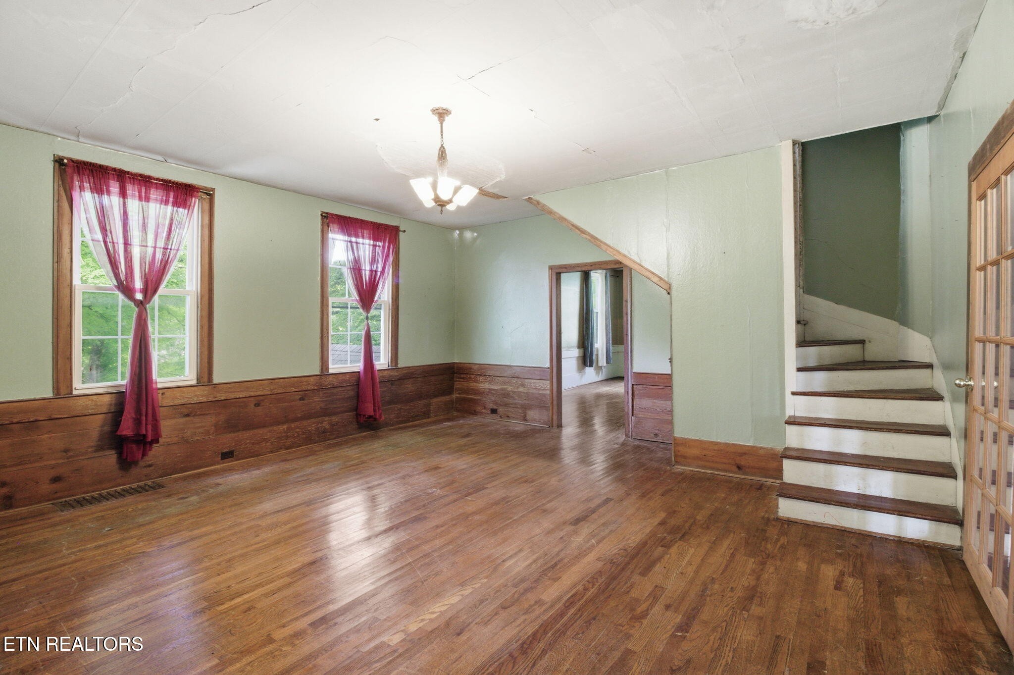9320 Mascot Road Mascot, TN 37806 - Photo 17 of 52