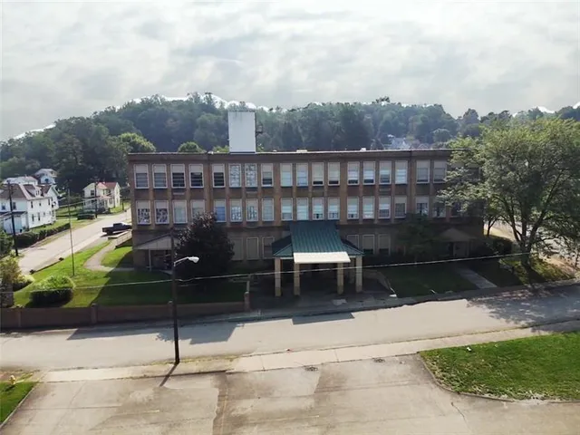 a view of a terrace with sitting area