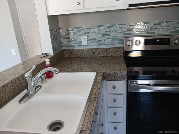 $2,995 | 4064 Huerfano Avenue, Unit 262, San Diego, CA 92117