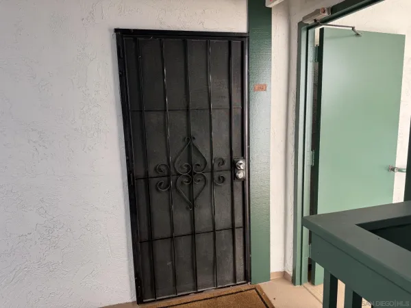 $2,995 | 4064 Huerfano Avenue, Unit 262, San Diego, CA 92117