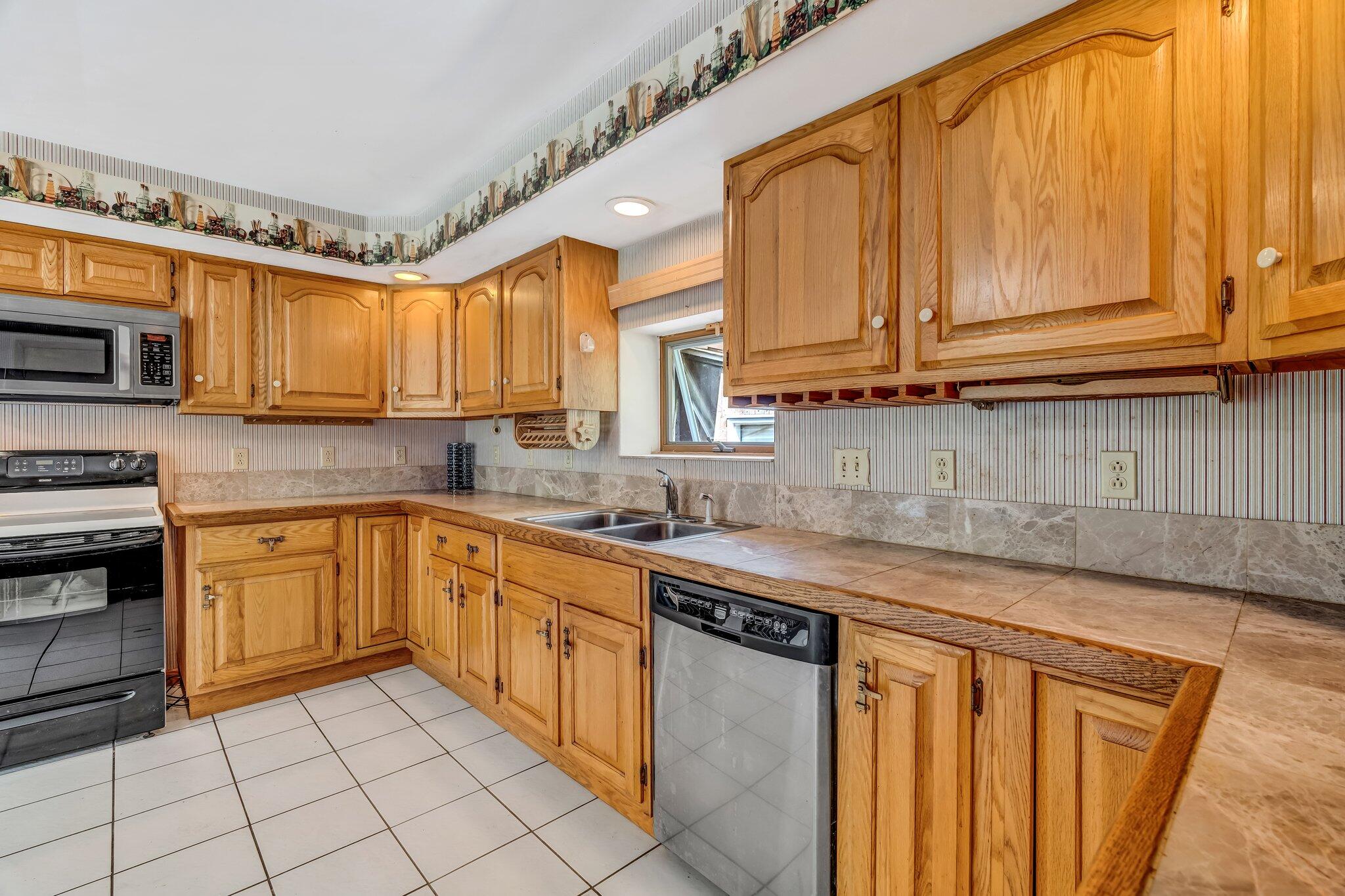 428 Bean Road Mount Vernon, ME 04352 - Photo 15 of 58 Kitchen