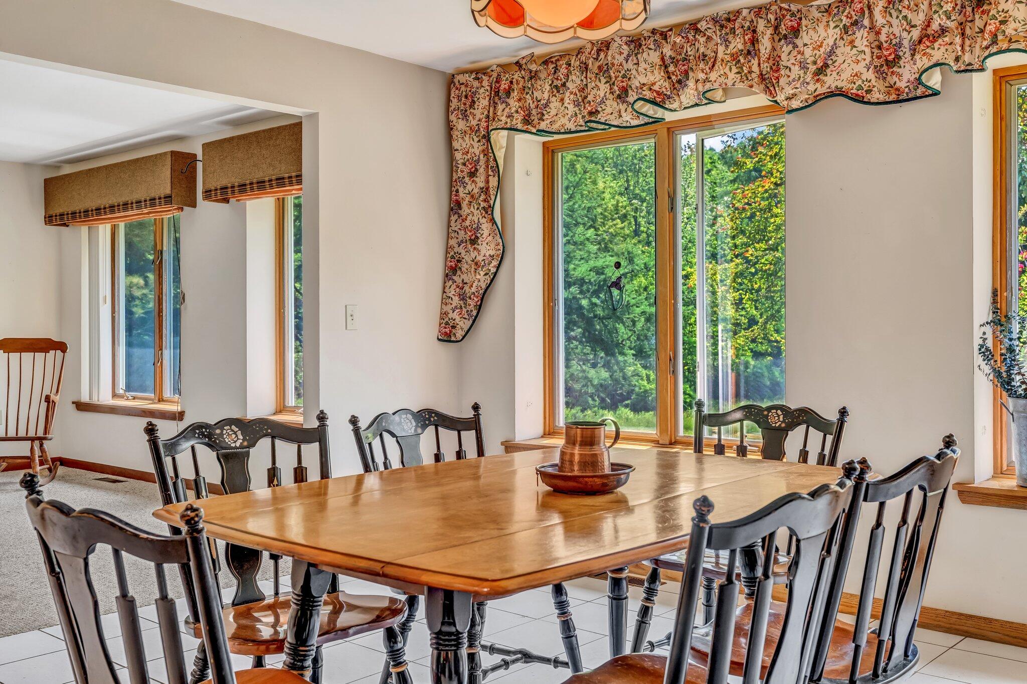 428 Bean Road Mount Vernon, ME 04352 - Photo 17 of 58 Dining