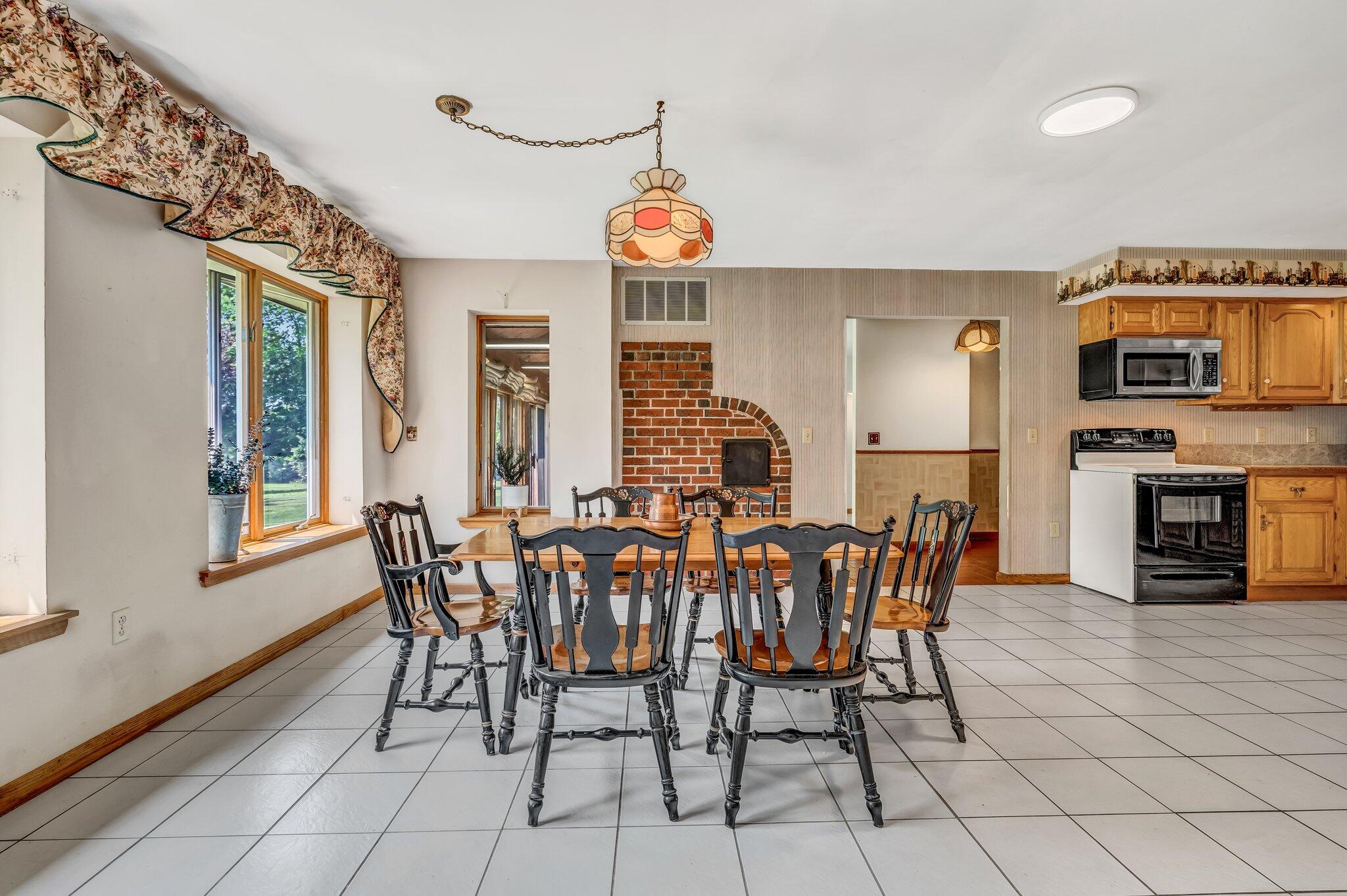 428 Bean Road Mount Vernon, ME 04352 - Photo 18 of 58 Dining Room