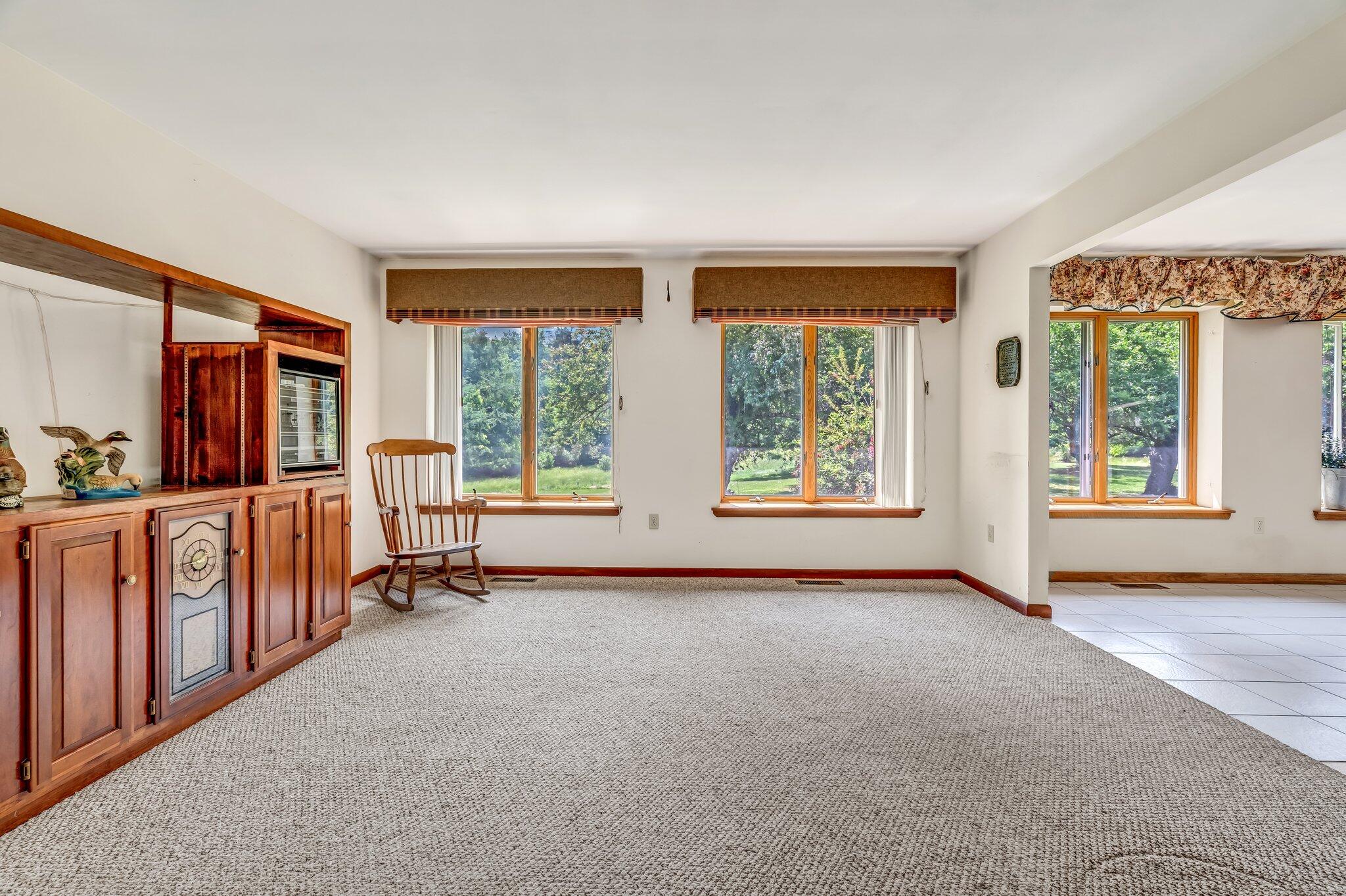 428 Bean Road Mount Vernon, ME 04352 - Photo 22 of 58 Living Space