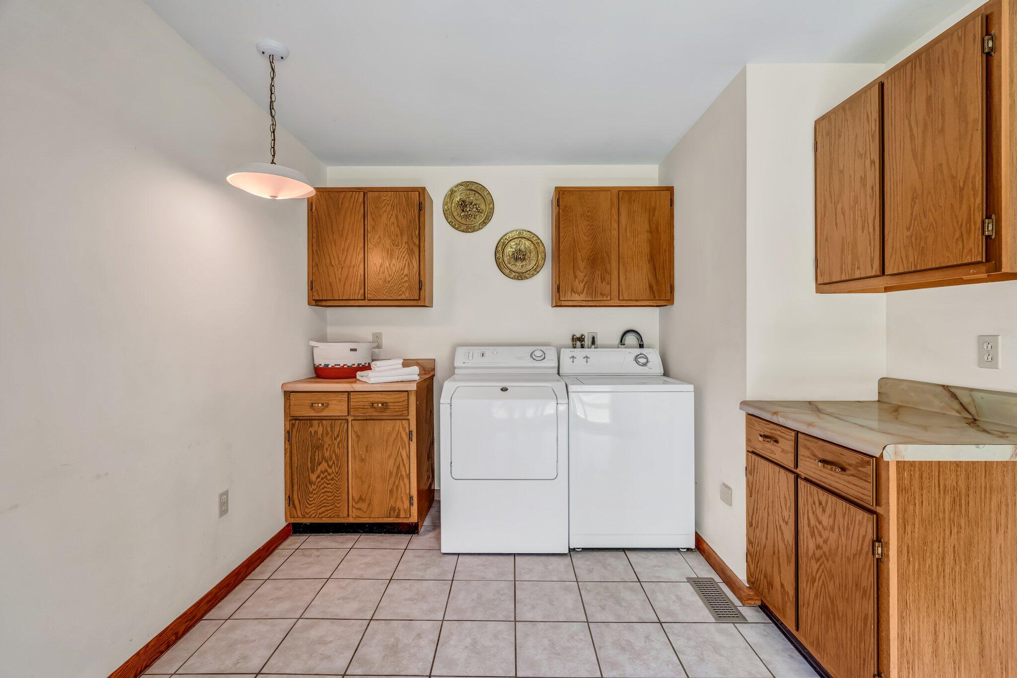428 Bean Road Mount Vernon, ME 04352 - Photo 36 of 58 Laundry room