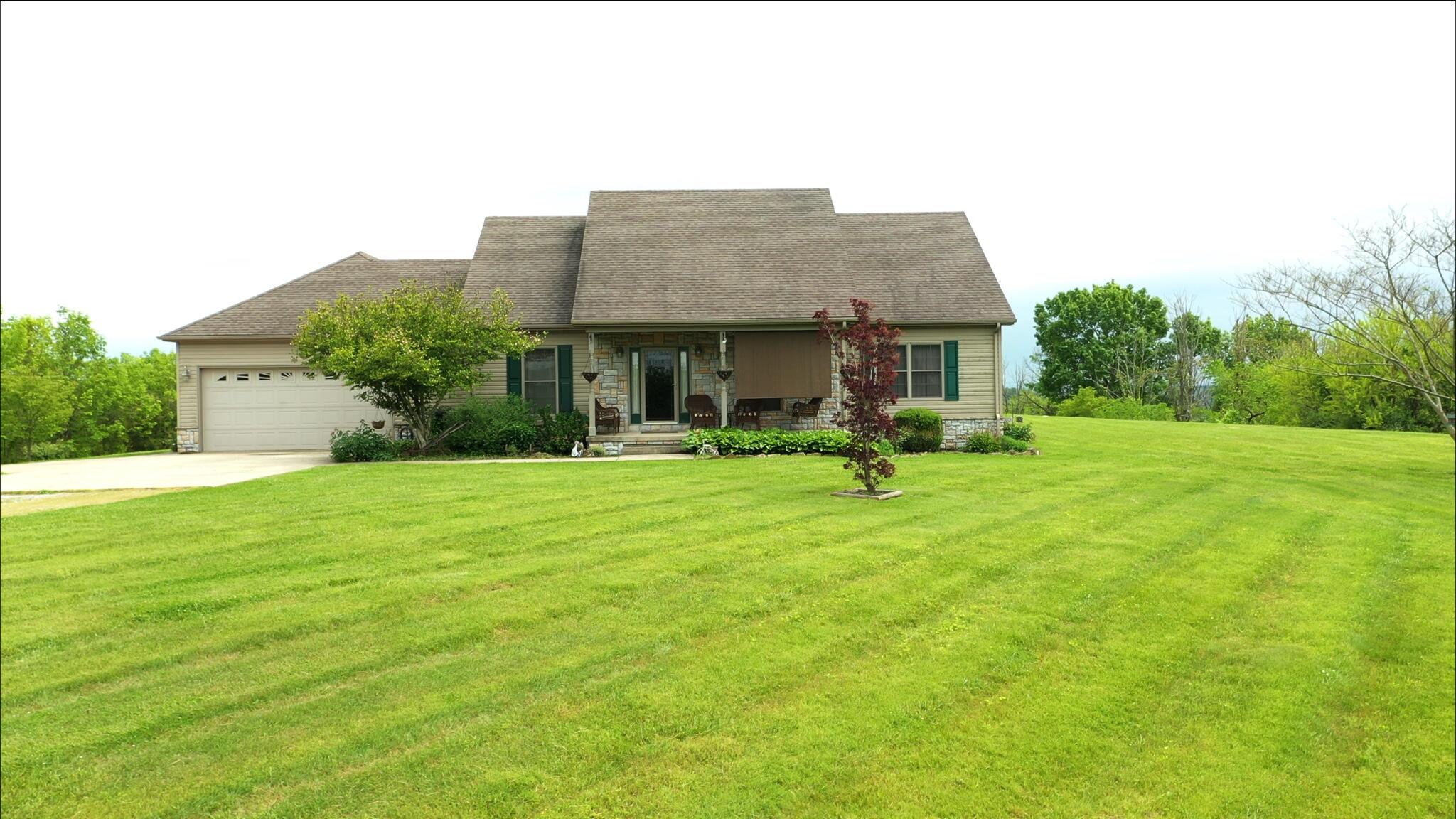 1700 Knobby Ridge Way Nicholasville, KY 40356 - Photo 3 of 49 Image 5-18-21 at 6.27 PM