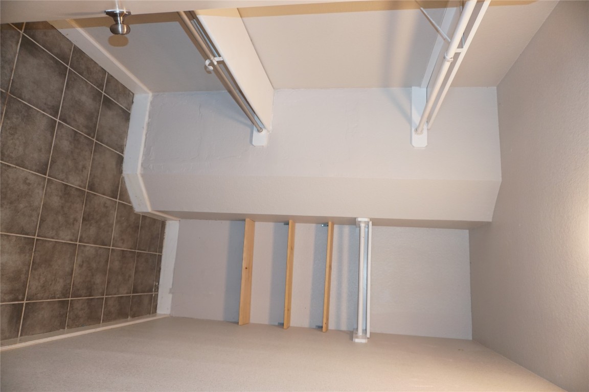 21218 Derby Day Avenue Pflugerville, TX 78660 - Photo 13 of 17 a view of an empty walk in closet