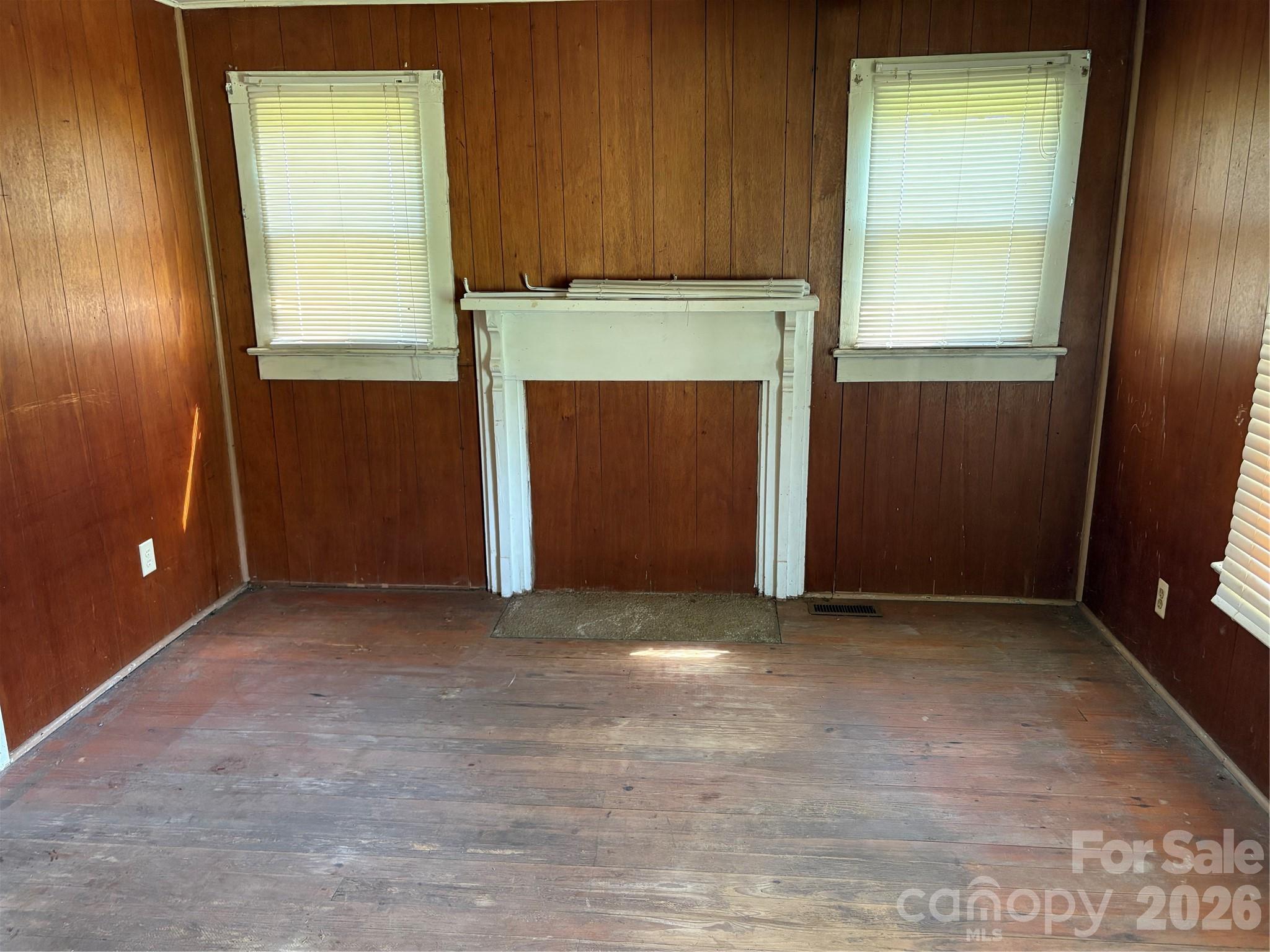 1306 Salem Road Morganton, NC 28655 - Photo 3 of 10 Gallery Image 3