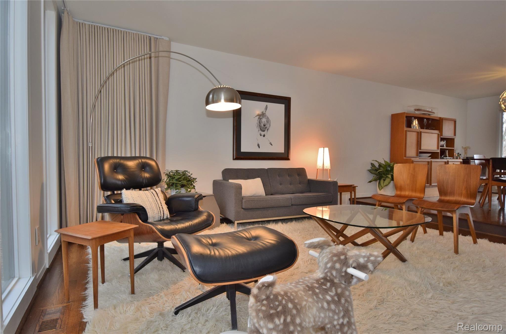 3303 Squirrel Road Bloomfield Hills, MI 48304 - Photo 5 of 75 living room 3.JPG