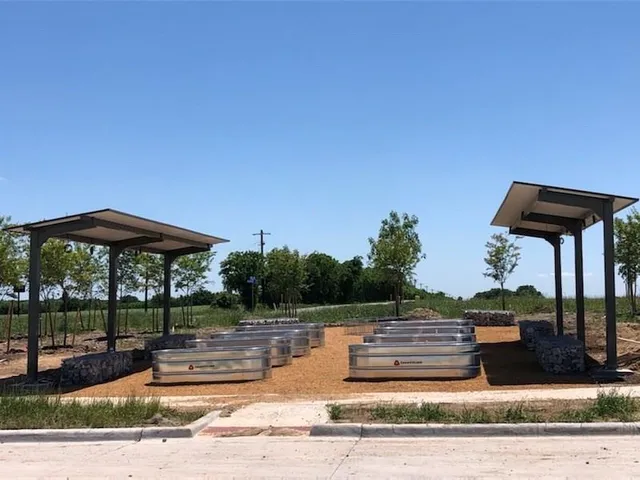 $399,990 | 2017 Mack Avenue, Van Alstyne, TX 75495