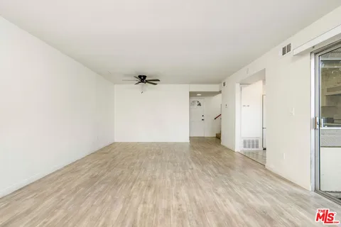 $590,000 | 18524 Mayall Street, Unit D, Northridge, CA 91324