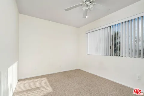 $590,000 | 18524 Mayall Street, Unit D, Northridge, CA 91324