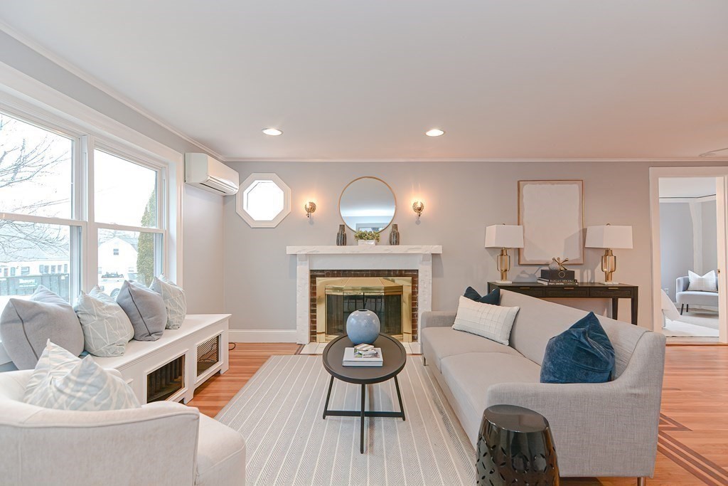 29 Byron Road Weymouth, MA 02188 - Photo 4 of 24 Gallery Image 4