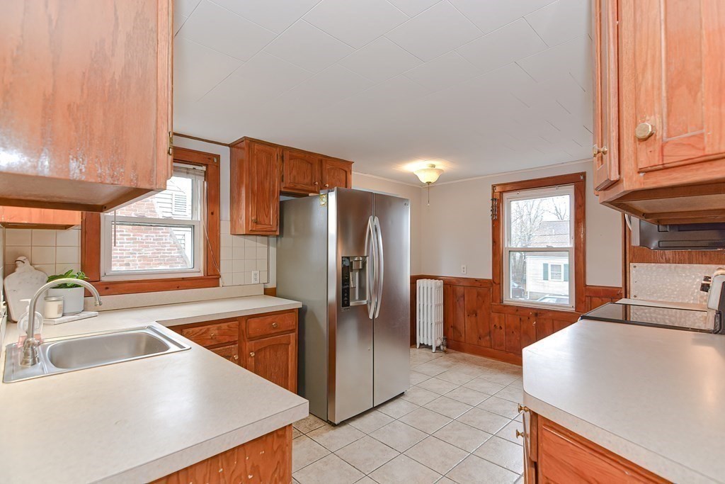 29 Byron Road Weymouth, MA 02188 - Photo 6 of 24 Gallery Image 6