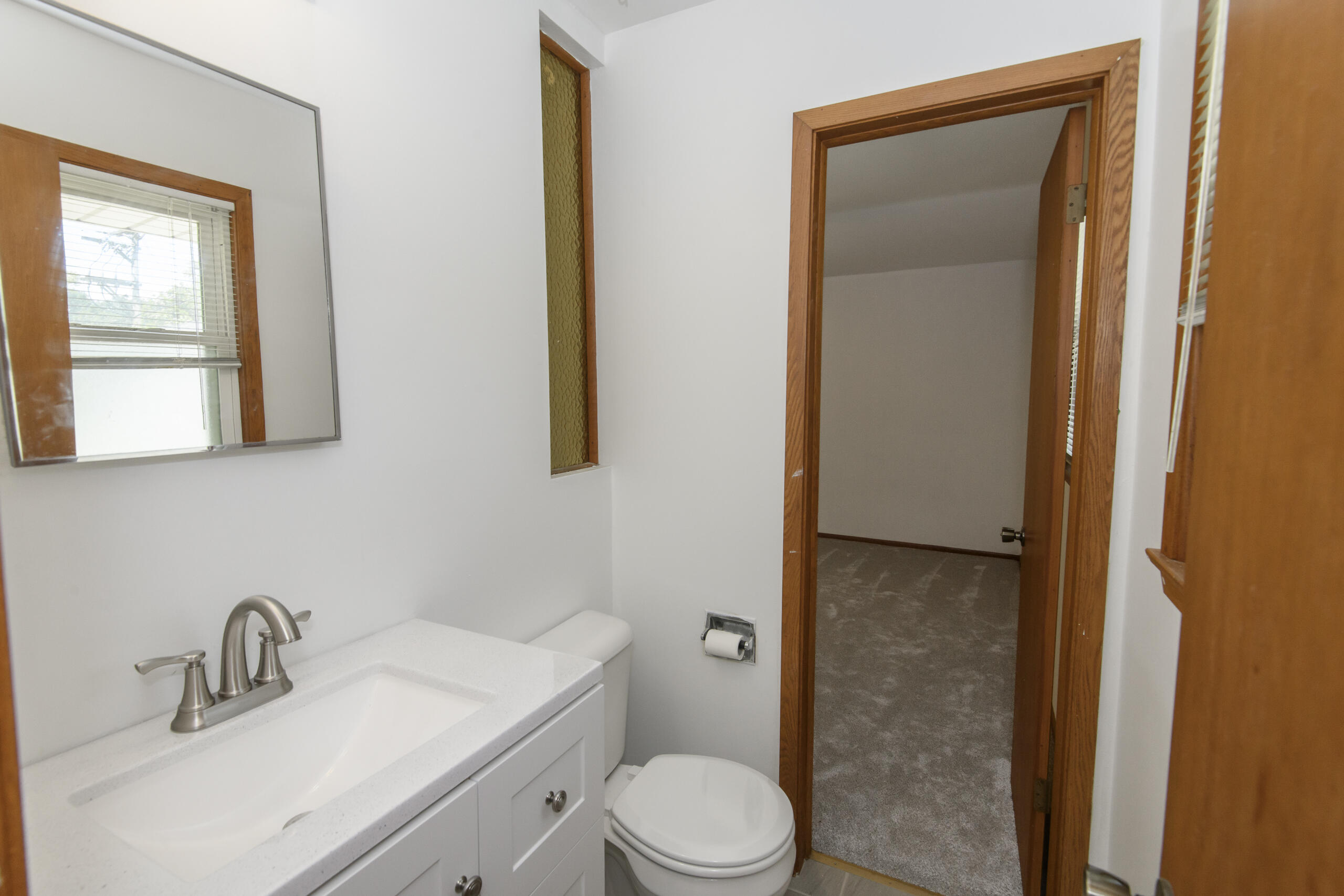 7016 North 86th Street Milwaukee, WI 53224 - Photo 15 of 40 Half bath