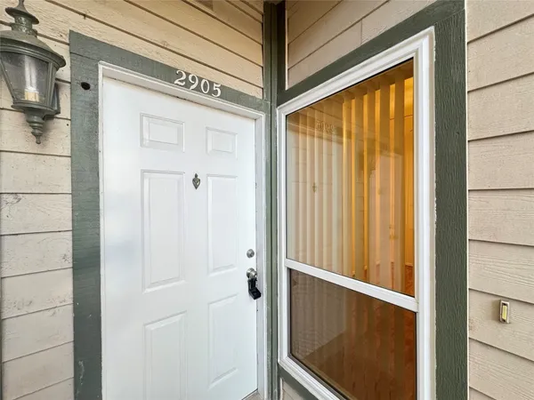 $1,200 | 6500 Harbor Town Drive, Unit 2905, Houston, TX 77036