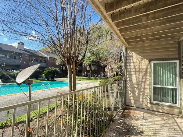 $1,200 | 6500 Harbor Town Drive, Unit 2905, Houston, TX 77036