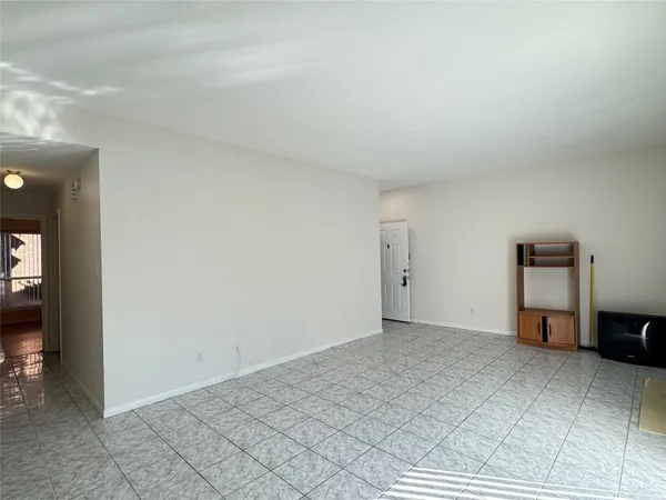 $1,200 | 6500 Harbor Town Drive, Unit 2905, Houston, TX 77036