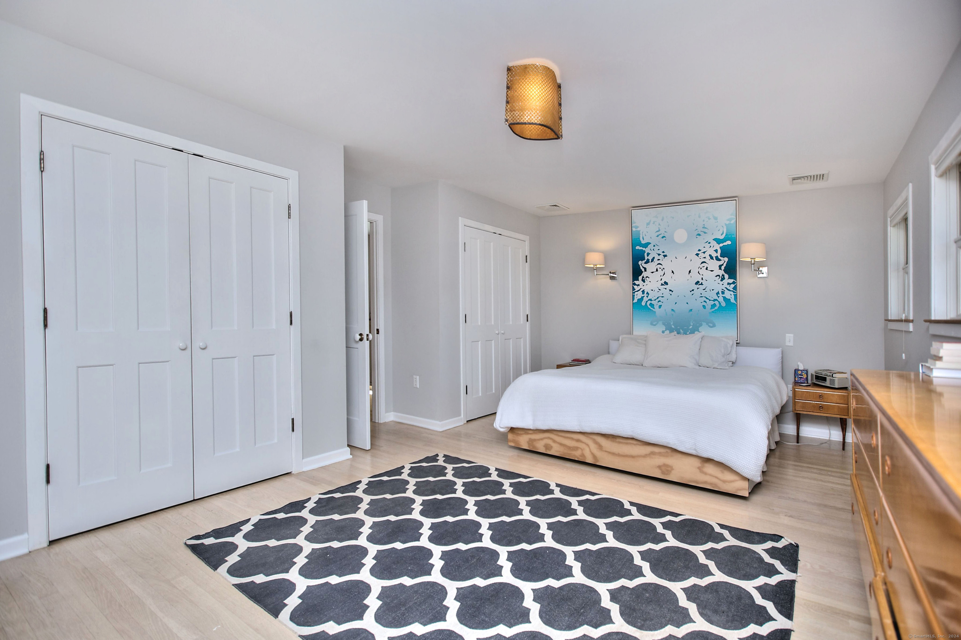 12 Burr Road Westport, CT 06880 - Photo 17 of 32