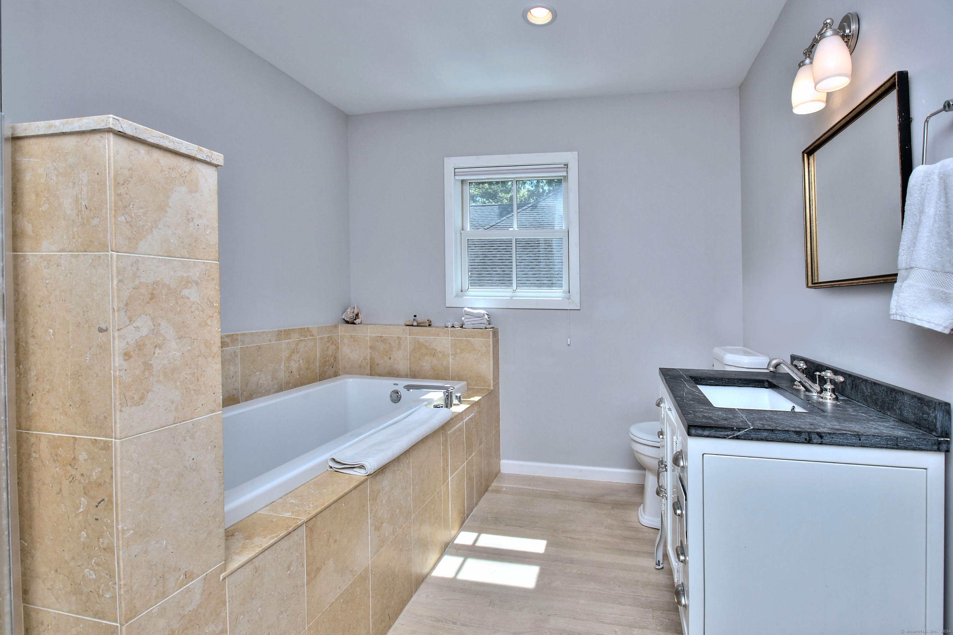 12 Burr Road Westport, CT 06880 - Photo 18 of 32