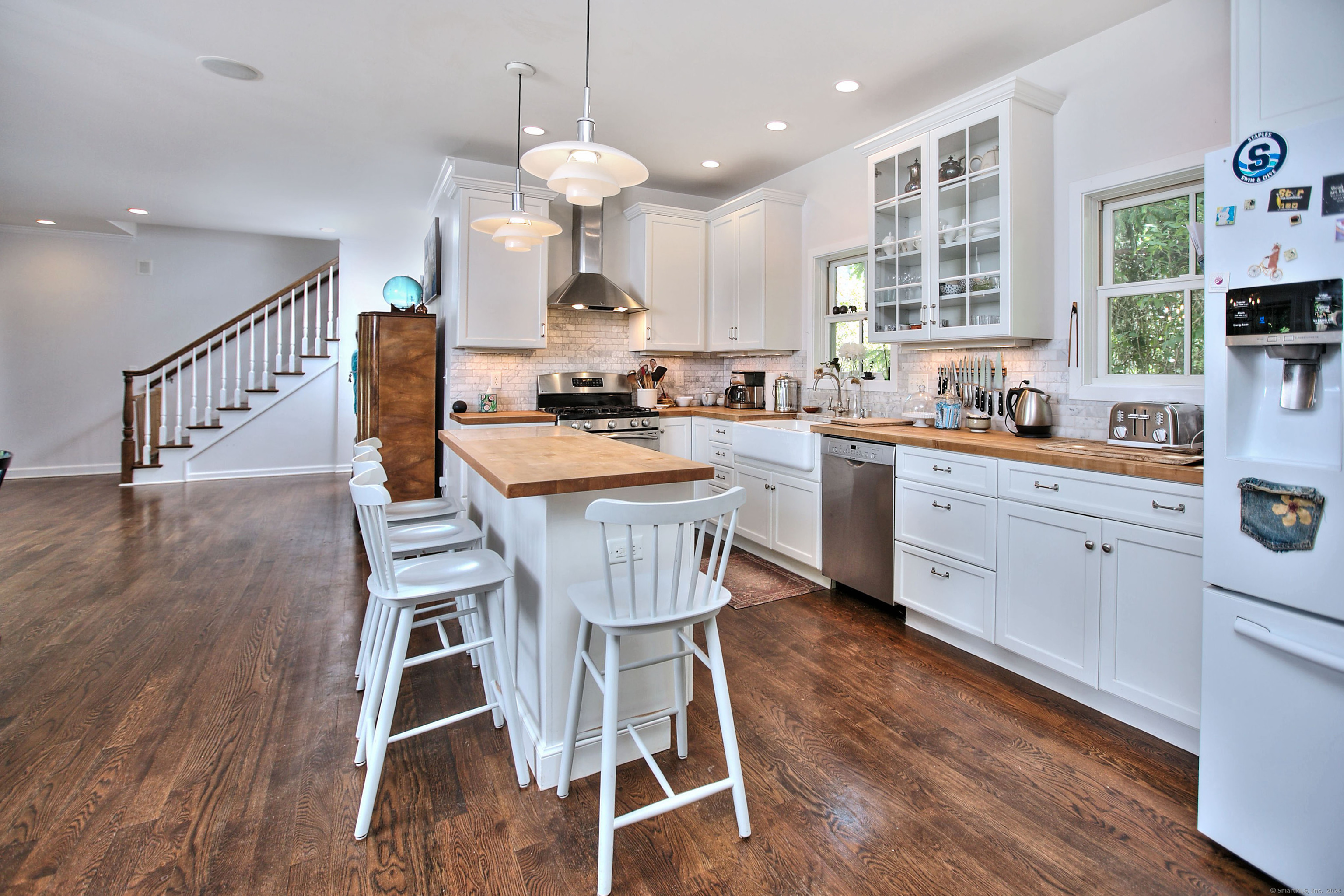 12 Burr Road Westport, CT 06880 - Photo 9 of 32