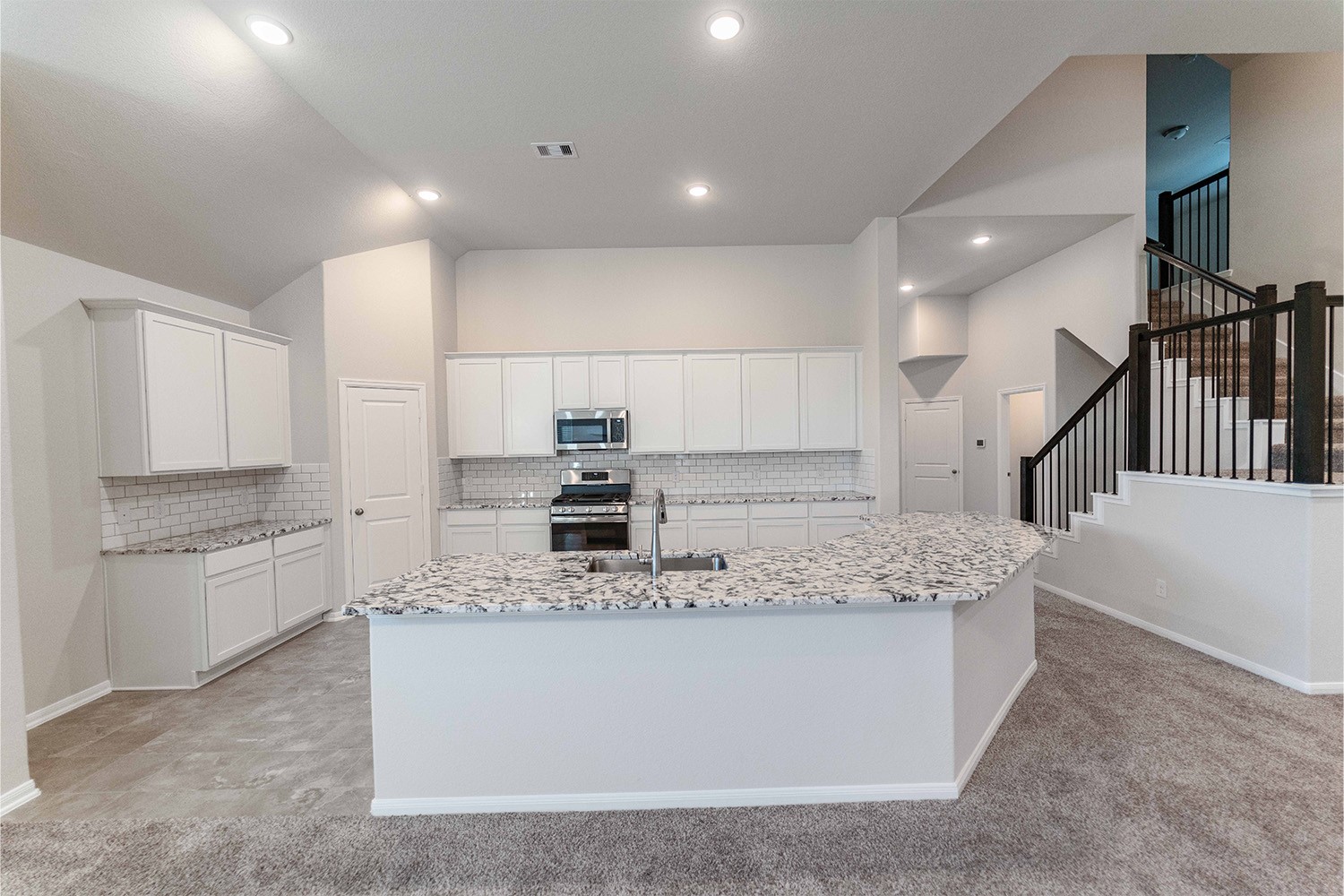 1702 Homewood Point Lane Rosharon, TX 77583 - Photo 5 of 17