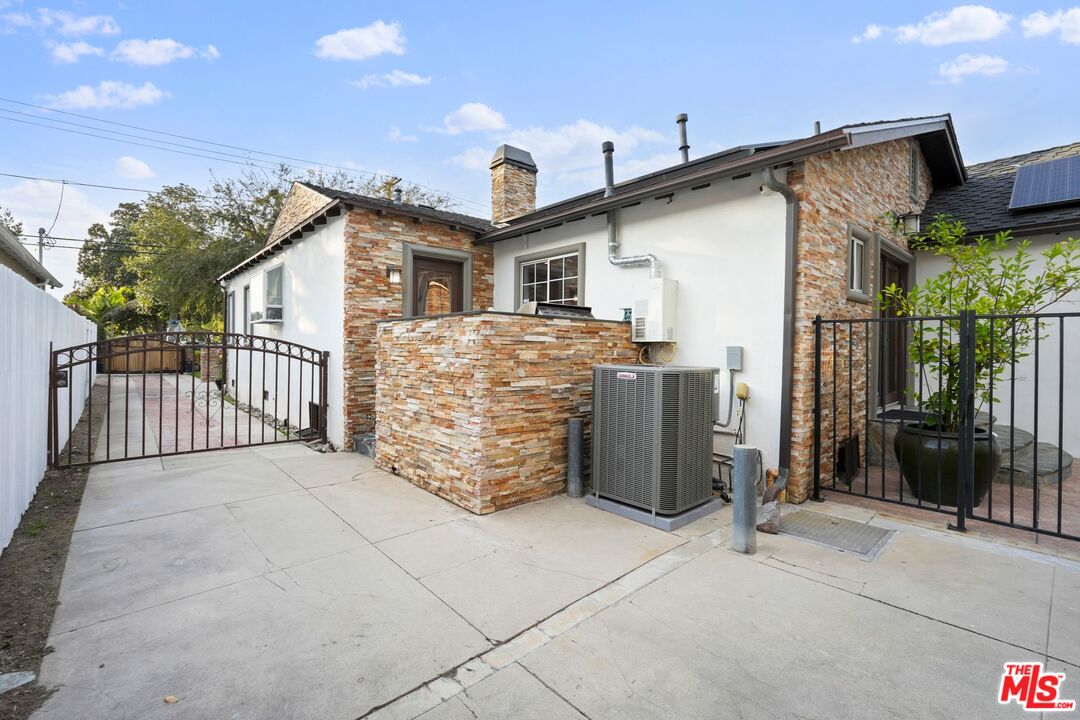 5324 Irvine Avenue Valley Village, CA 91601 - Photo 31 of 33 a view of a house with a outdoor space