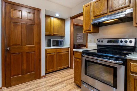 $380,000 | 12427 Doe Lane, Indianapolis, IN 46236